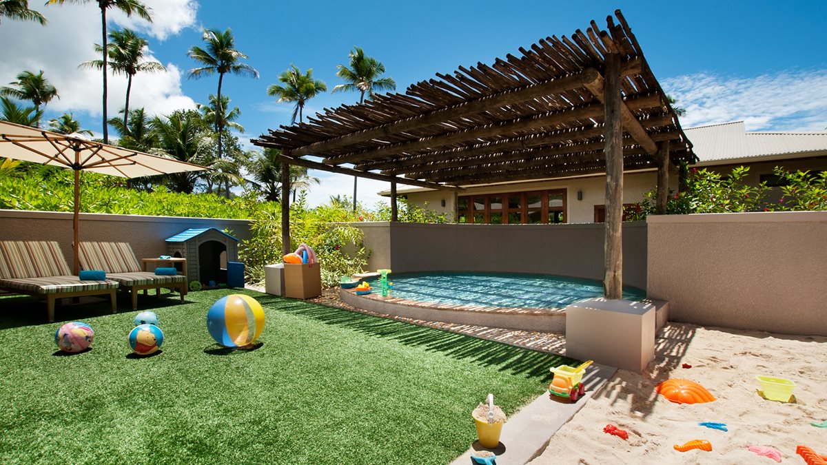 kids club outside area