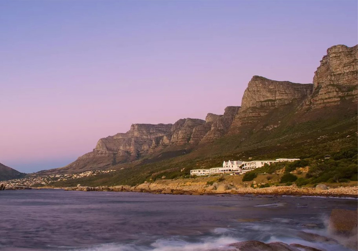 TWELVE APOSTLES HOTEL