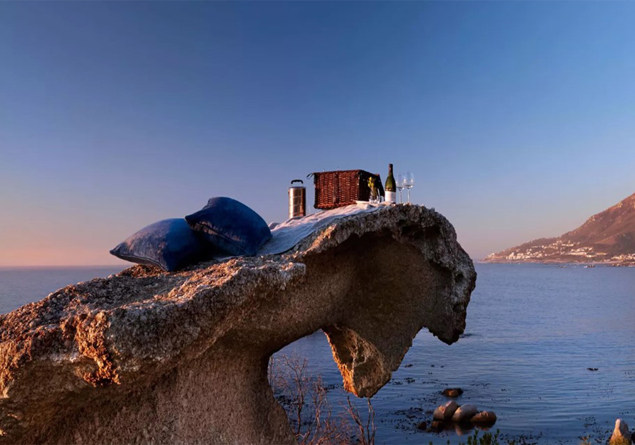 TWELVE APOSTLES HOTEL