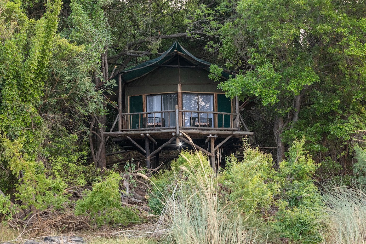 Suite View From The River