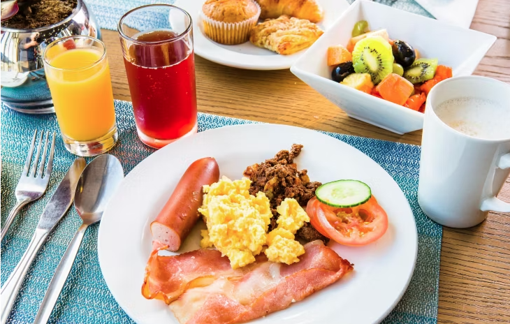 Holiday Inn Express Woodmead -Breakfast
