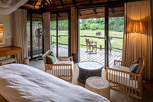 Mfuwe lodge chalet