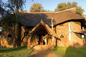 Luangwa Safari House – South Luangwa National Park